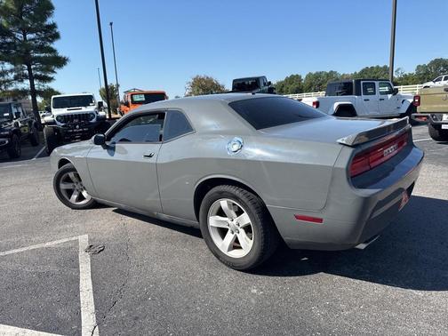 2013 Dodge Challenger SXT