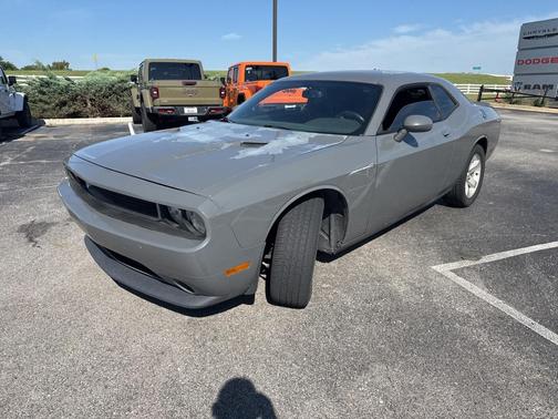2013 Dodge Challenger SXT