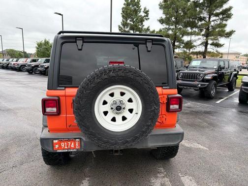 Metallic 2018 Jeep Wrangler Unlimited Sport