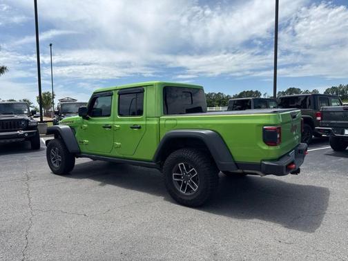 Mojito! Clearcoat 2025 Jeep Gladiator Mojave