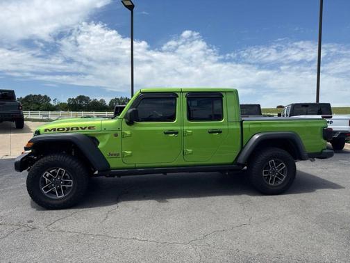 Mojito! Clearcoat 2025 Jeep Gladiator Mojave