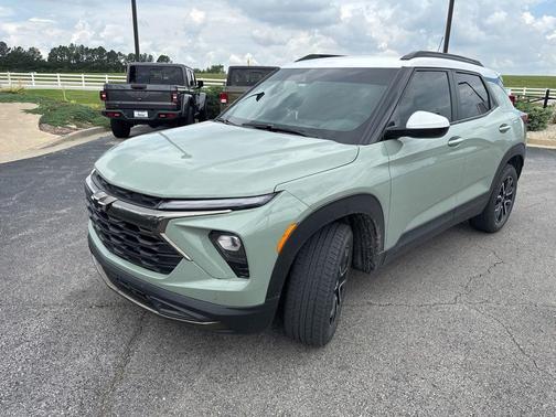 Green 2025 Chevrolet Trailblazer ACTIV