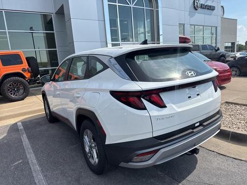2025 Hyundai TUCSON SE