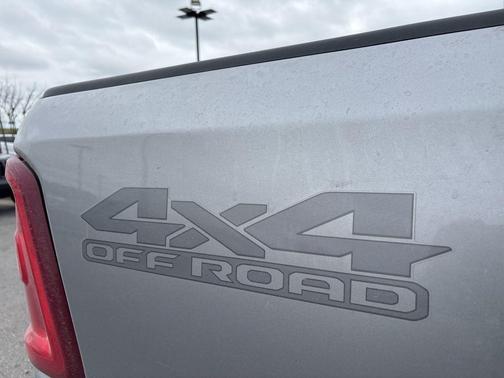 Billet Silver Metallic Clearcoat 2025 RAM 1500 Big Horn/Lone Star