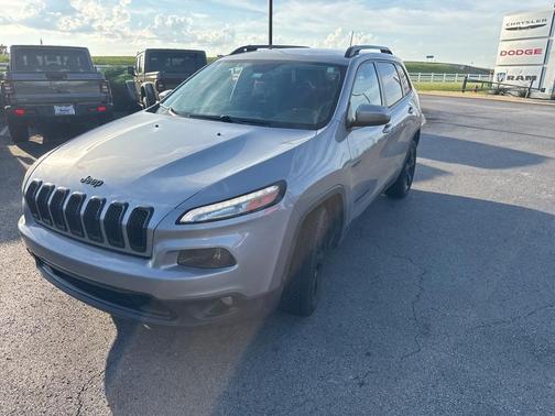 2016 Jeep Cherokee Altitude
