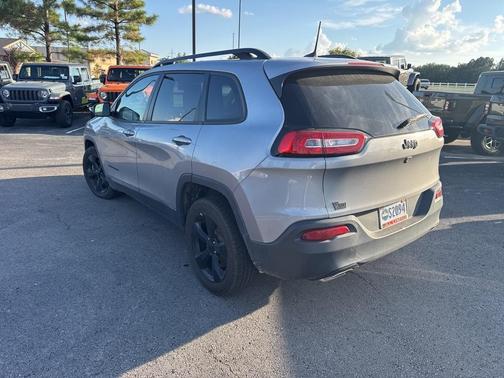 2016 Jeep Cherokee Altitude