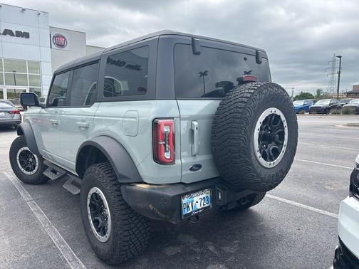 Cactus Green / Gray 2023 Ford Bronco Outer Banks
