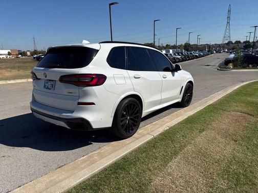 Alpine White 2021 BMW X5 xDrive40i