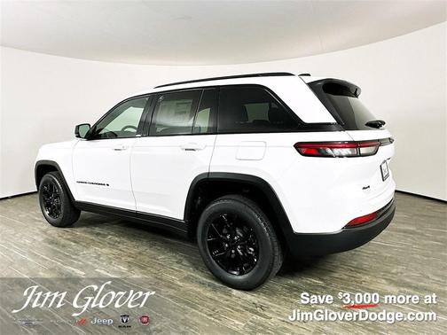 2025 Jeep Grand Cherokee Laredo