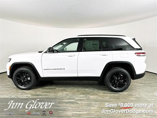 2025 Jeep Grand Cherokee Laredo