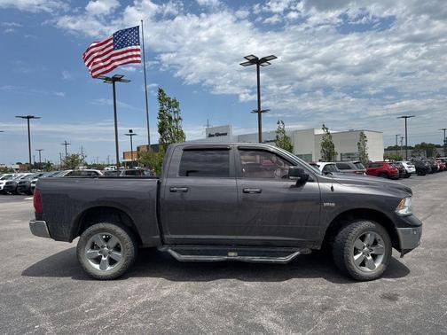 Granite Crystal Clearcoat Metallic 2019 RAM 1500 Classic Big Horn