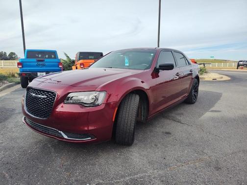 2019 Chrysler 300 Touring