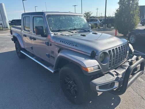 2020 Jeep Gladiator Sport