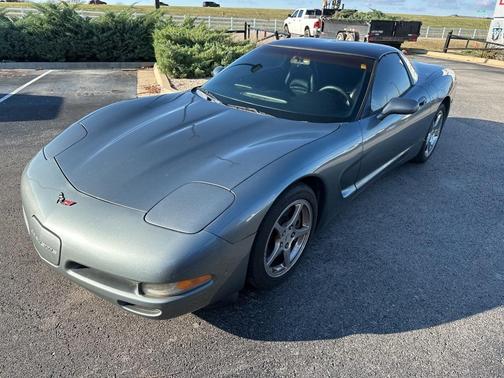 2004 Chevrolet Corvette Base