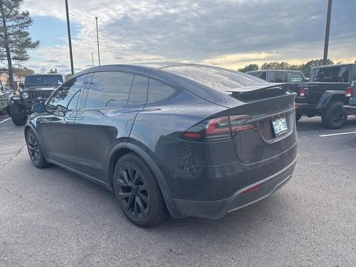 2024 Tesla Model X Base