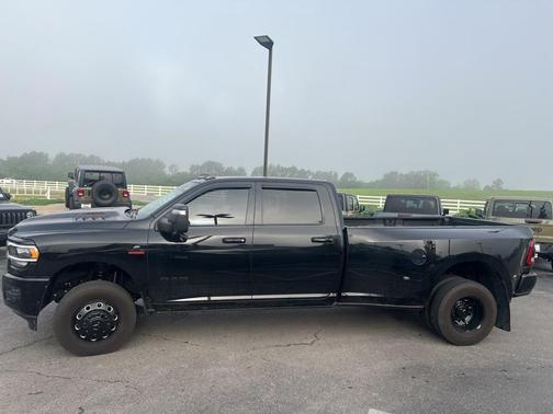 2024 RAM 3500 Laramie