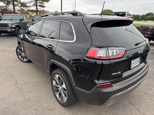 Diamond Black 2022 Jeep Cherokee Limited