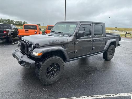 2021 Jeep Gladiator Sport