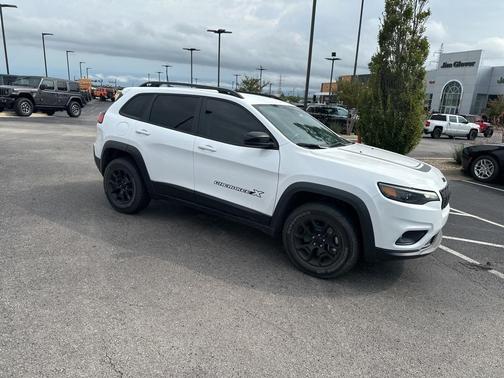 2022 Jeep Cherokee X