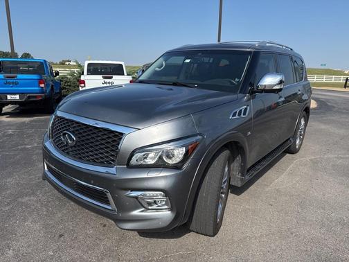 2017 INFINITI QX80 Base
