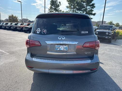 2017 INFINITI QX80 Base