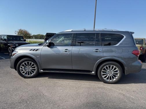 2017 INFINITI QX80 Base