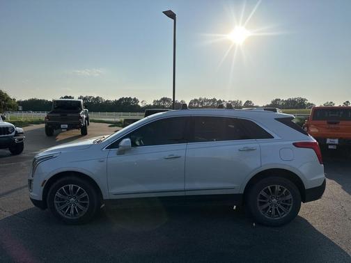 2017 Cadillac XT5 Luxury