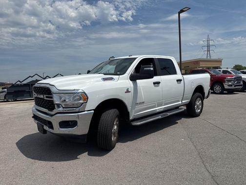 Bright White Clearcoat 2024 RAM 2500 Big Horn