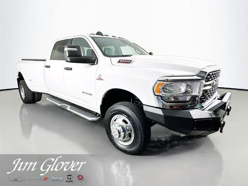 Bright White Clearcoat 2024 RAM 3500 Big Horn