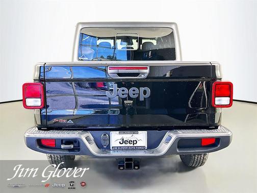 Black Clearcoat 2026 Jeep Gladiator Sport