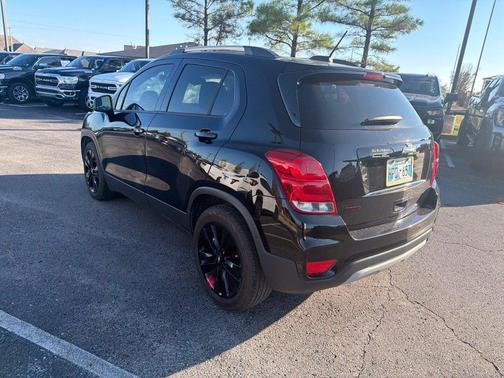 Mosaic Black Metallic 2020 Chevrolet Trax LT