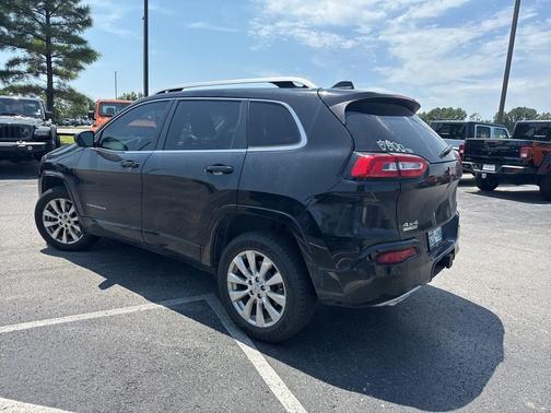 2017 Jeep Cherokee Overland