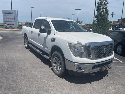 2017 Nissan Titan XD SV
