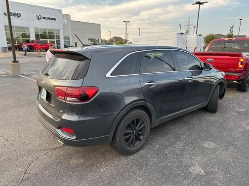 2020 Kia Sorento LX