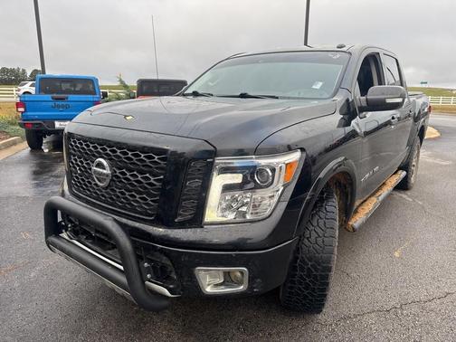 2019 Nissan Titan PRO-4X