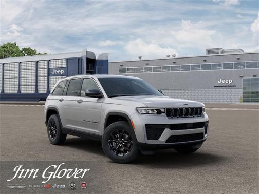 2026 Jeep Grand Cherokee Laredo