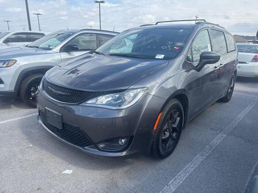 2020 Chrysler Pacifica Touring-L Plus