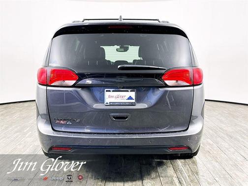 2020 Chrysler Pacifica Touring-L Plus