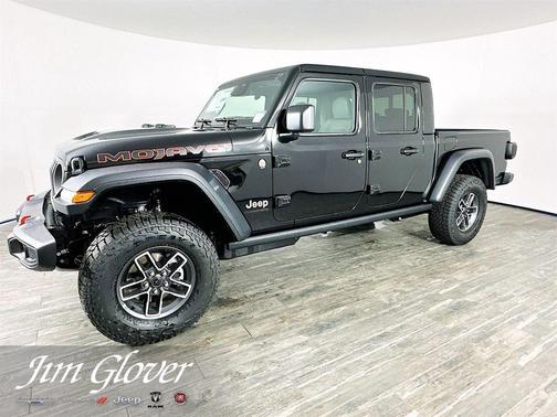 Black Clearcoat 2026 Jeep Gladiator Mojave