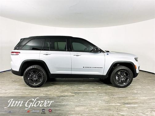 2024 Jeep Grand Cherokee 4xe Trailhawk
