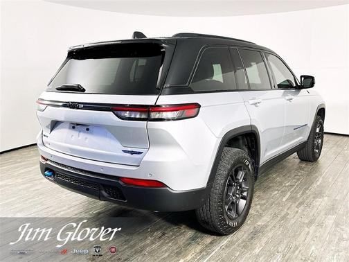 2024 Jeep Grand Cherokee 4xe Trailhawk