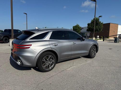 Savile Silver 2023 Genesis GV70 2.5T