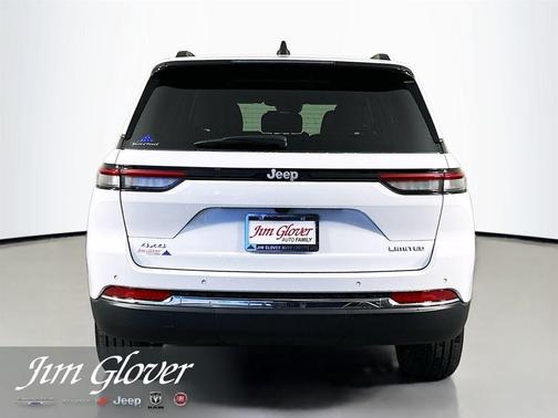 Bright White Clearcoat 2025 Jeep Grand Cherokee Limited