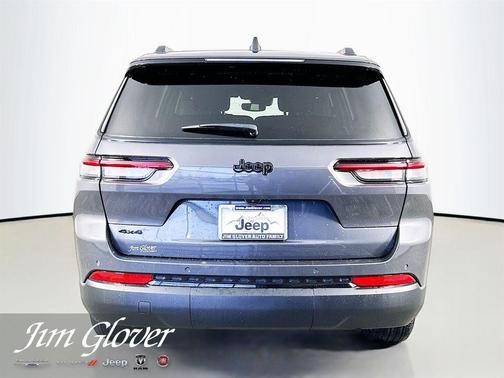 Metallic 2024 Jeep Grand Cherokee L Laredo