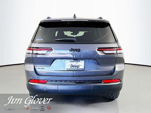 Metallic 2025 Jeep Grand Cherokee L Laredo