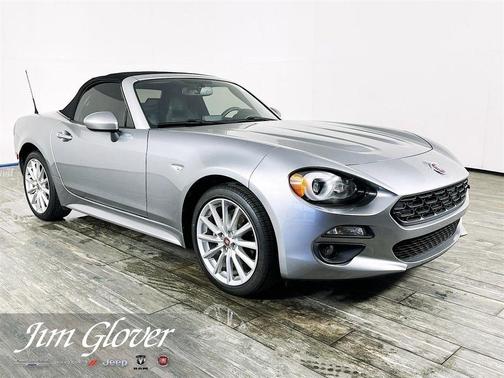 Grigio Argento 2017 FIAT 124 Spider Lusso