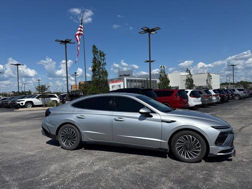 Silver 2024 Hyundai SONATA Hybrid SEL