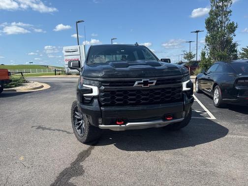 2024 Chevrolet Silverado 1500 ZR2
