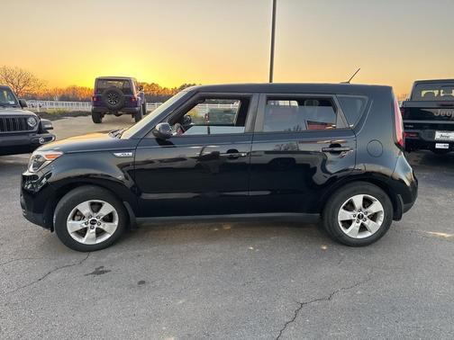 2017 Kia Soul Base