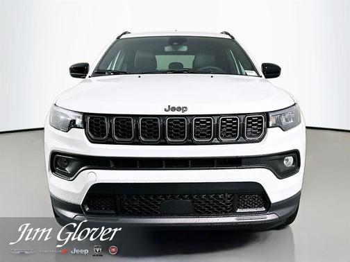 Bright White Clearcoat 2026 Jeep Compass Latitude